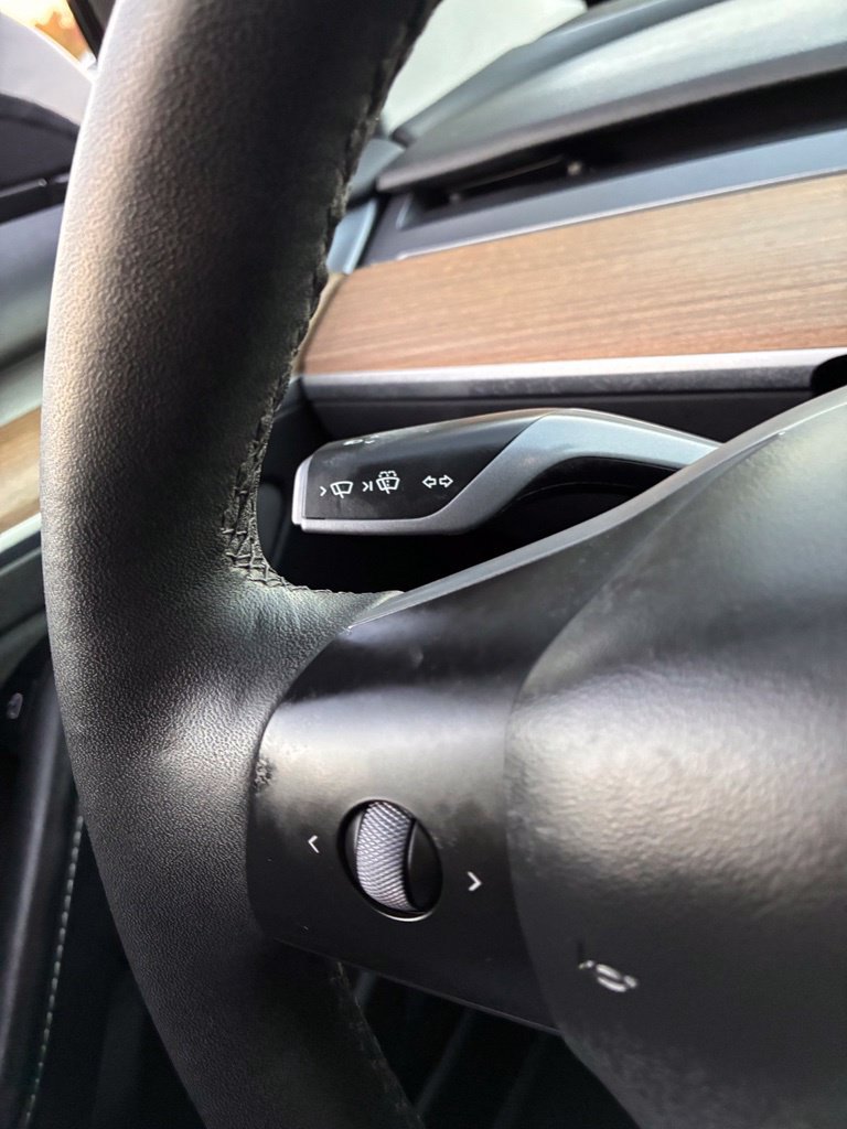 Used 2023 Tesla Model 3 Standard Range RWD image 31