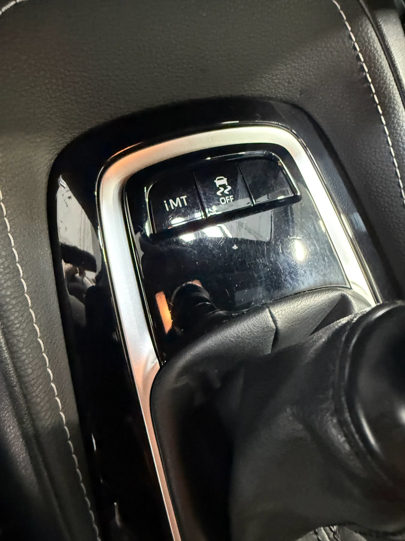 Used 2021 Toyota Corolla SE FWD image 32