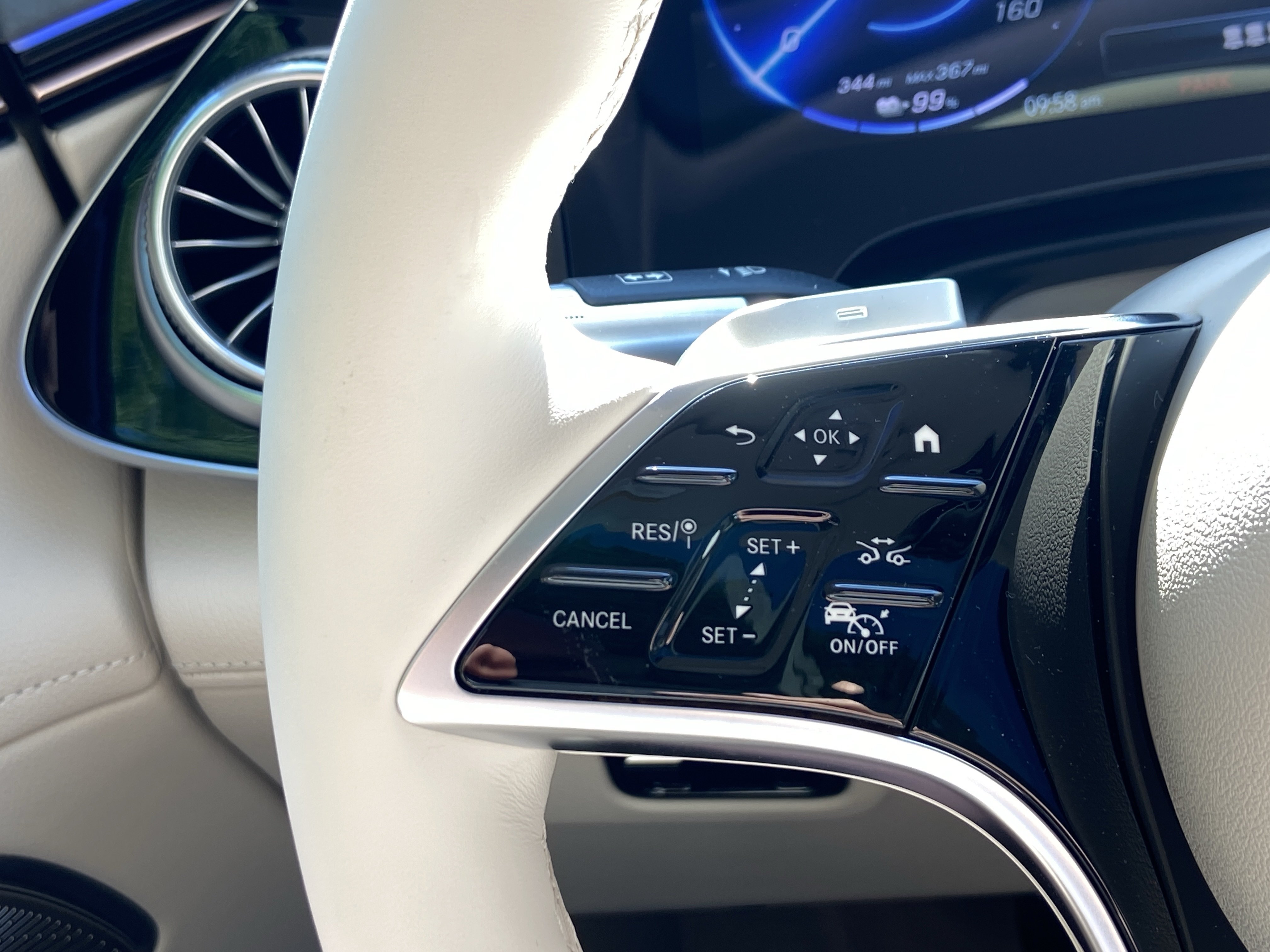 New 2026 Mercedes-Benz EQS 450+ 4MATIC Sedan image 26