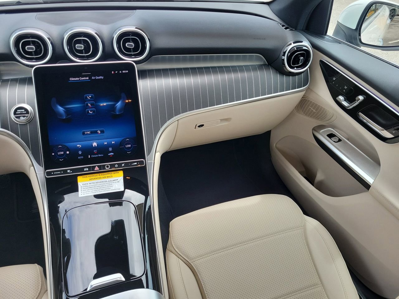 New 2026 Mercedes-Benz GLC 300 image 16