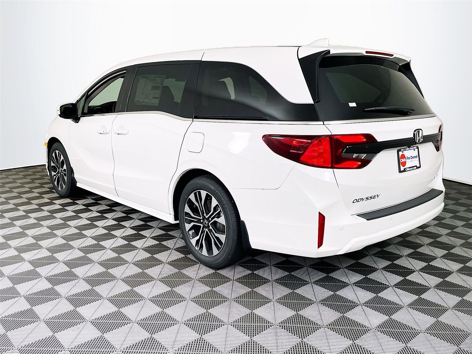New 2026 Honda Odyssey Elite image 4