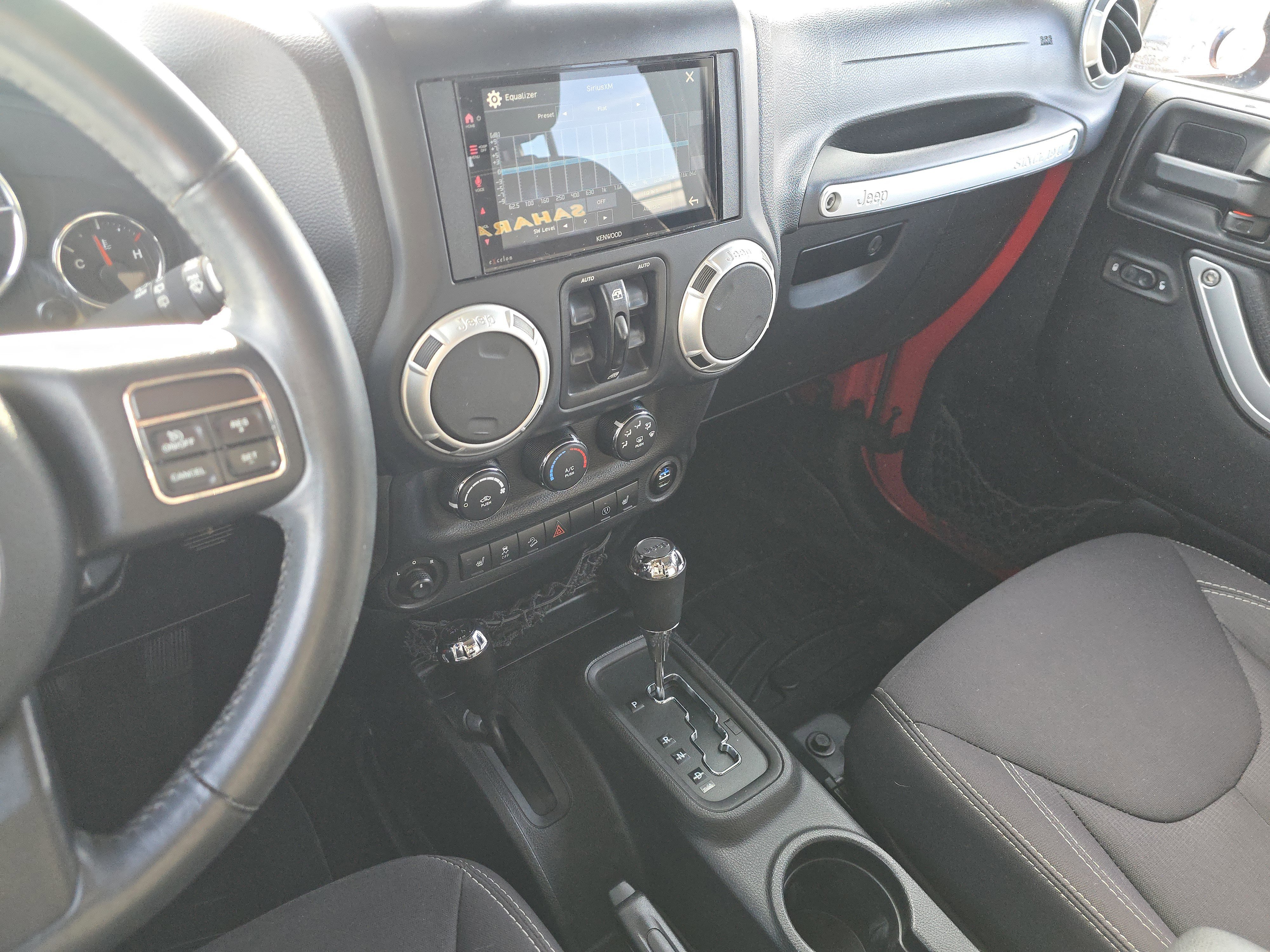 Used 2014 Jeep Wrangler Unlimited Sahara w/ Connectivity Group image 21