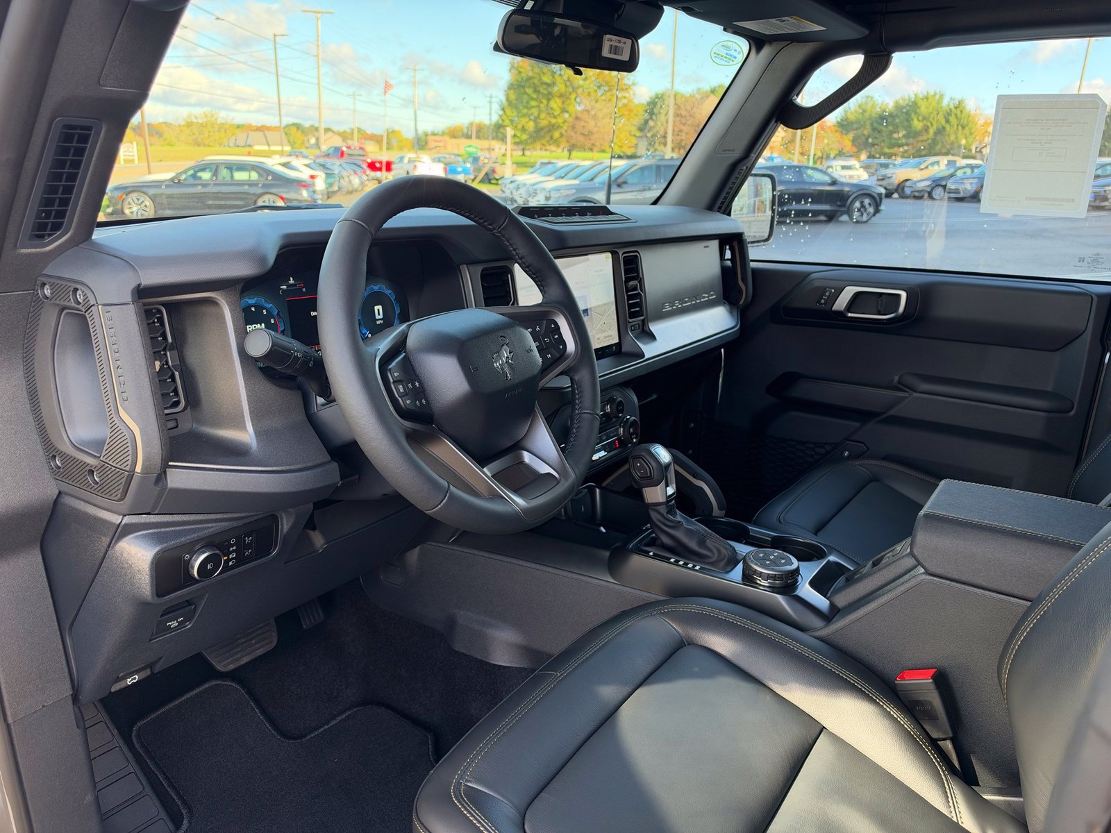 New 2026 Ford Bronco Badlands w/ Wildtrak Package AWD/4WD image 9