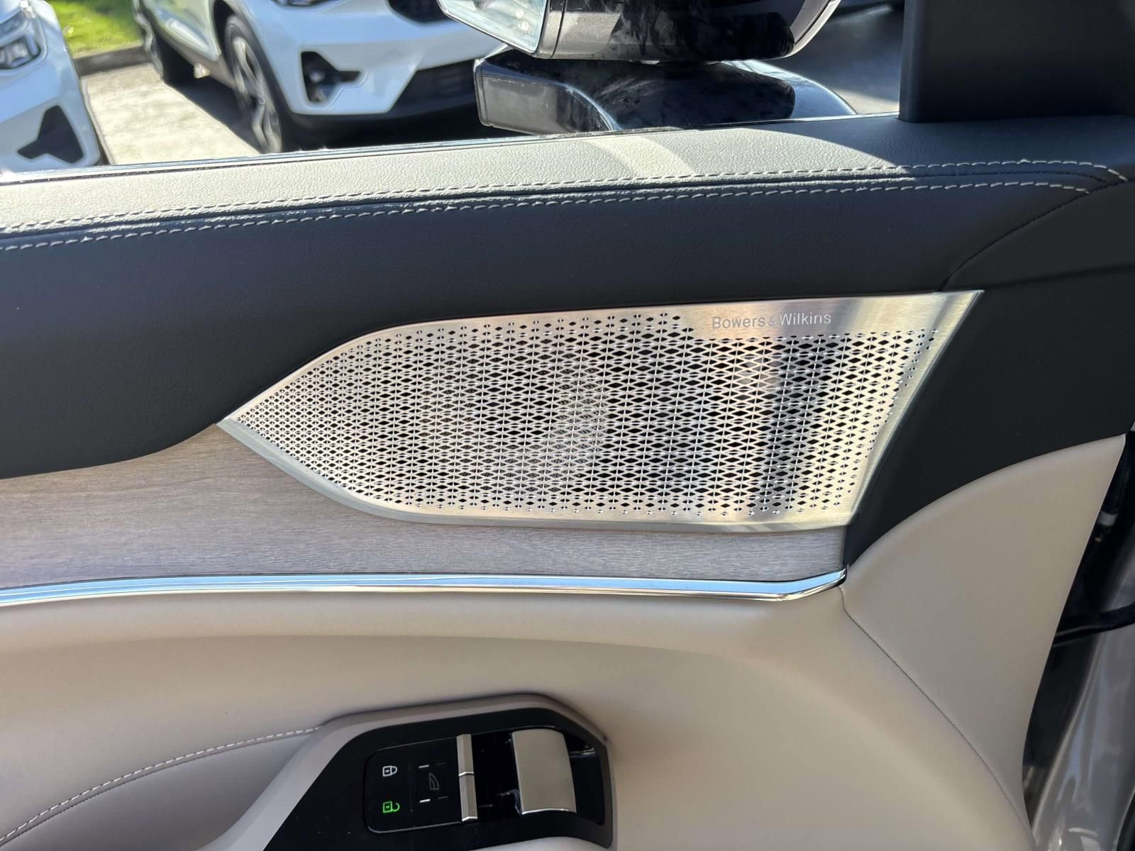 New 2026 Volvo EX90 Ultra image 12