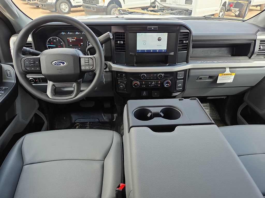 New 2026 Ford F350 XL w/ XL Chrome Package AWD/4WD image 14