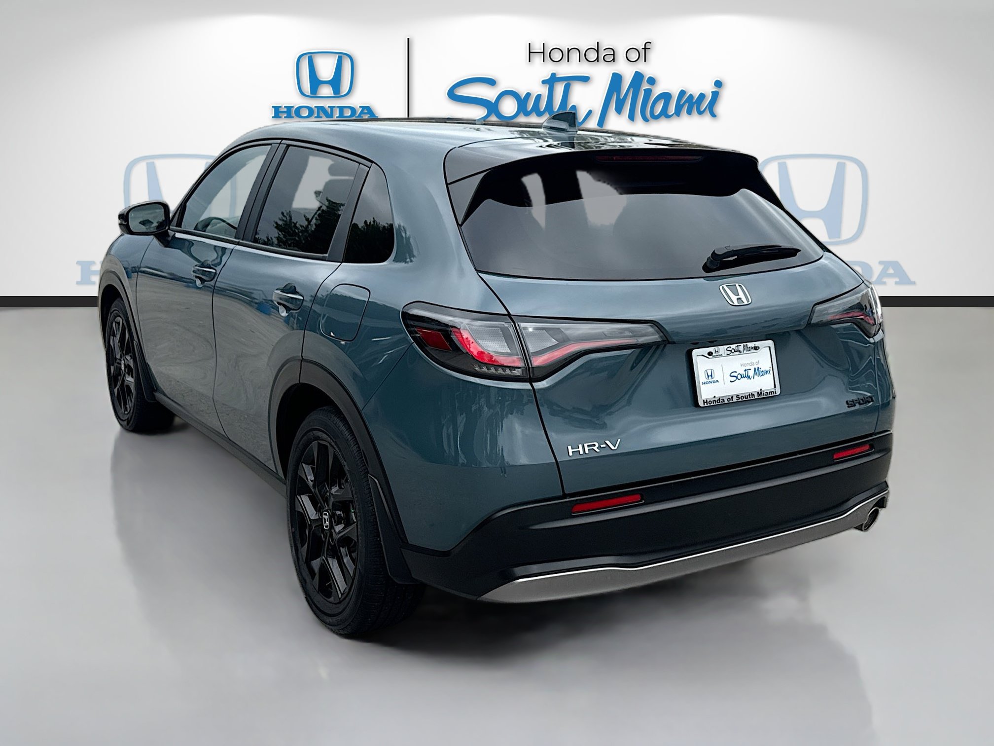 Certified 2025 Honda HR-V Sport image 5