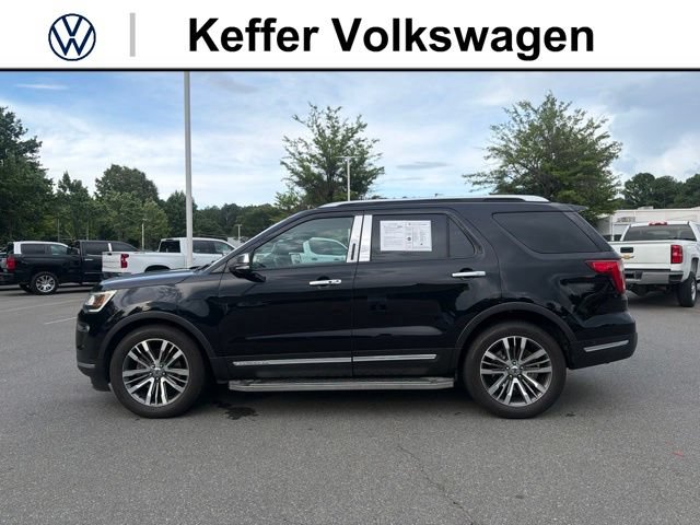 Used 2019 Ford Explorer Platinum AWD/4WD image 2