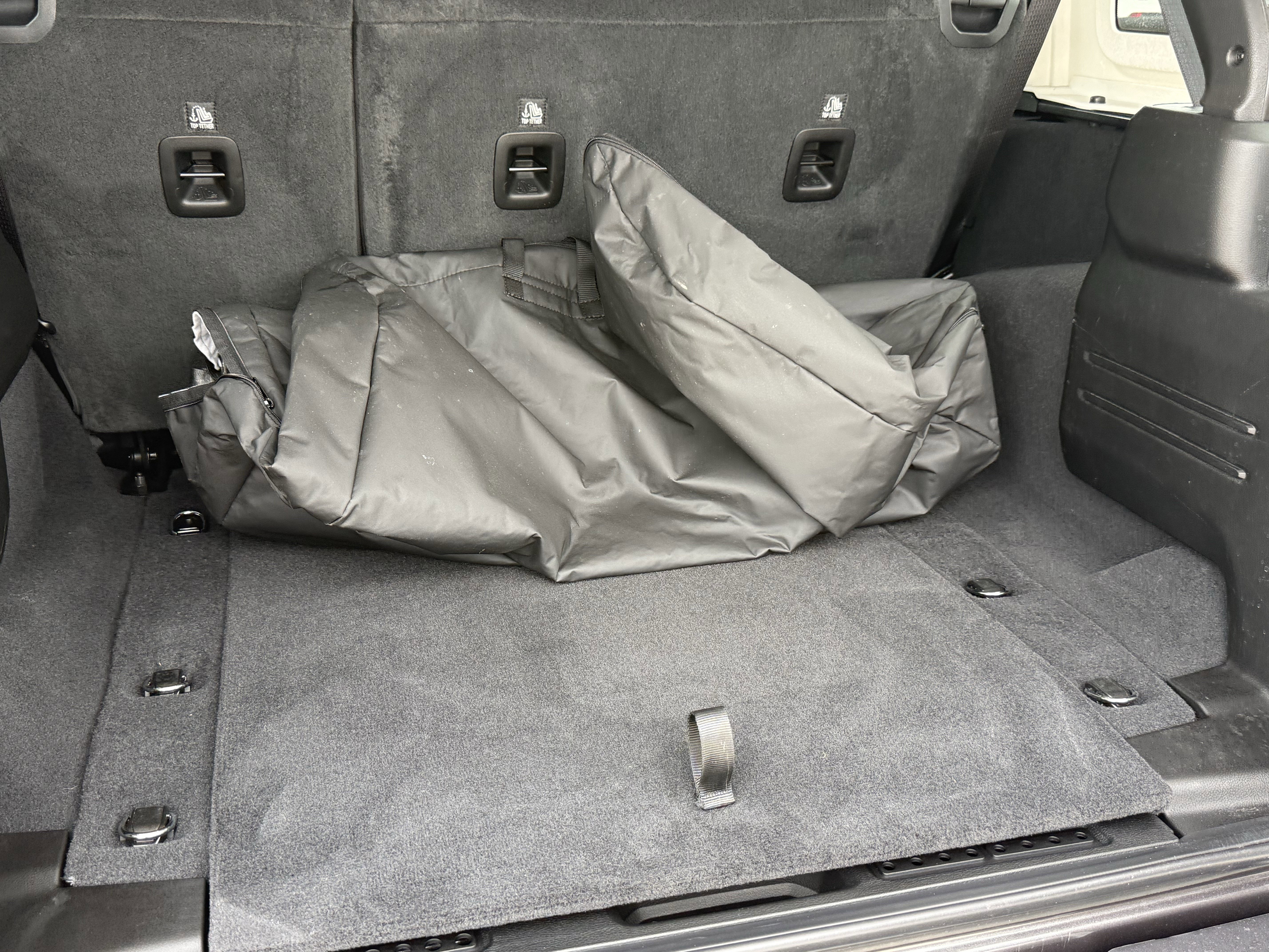 Used 2025 Jeep Wrangler Sahara image 31