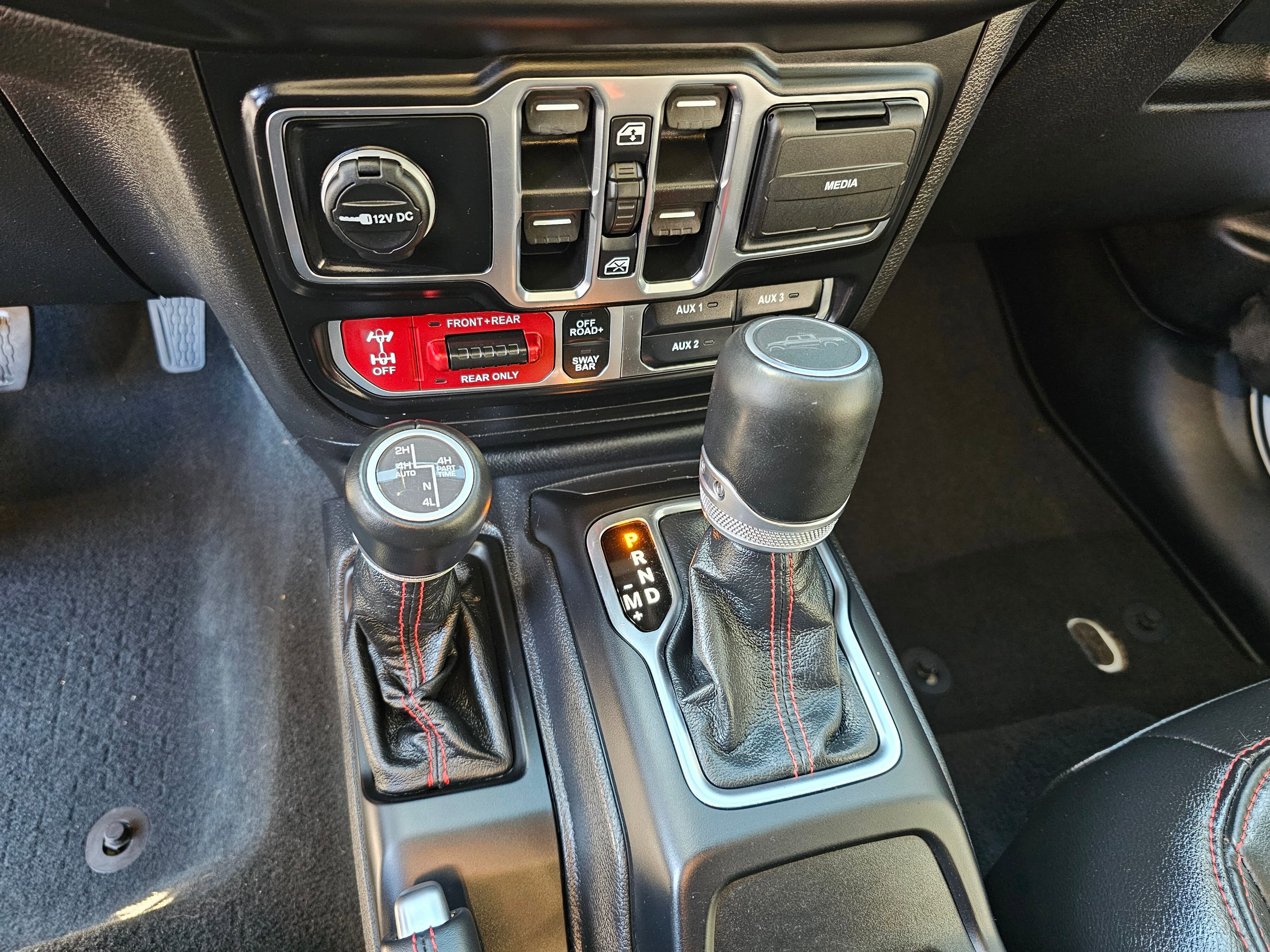 Used 2022 Jeep Gladiator Rubicon w/ LED Lighting Group image 23