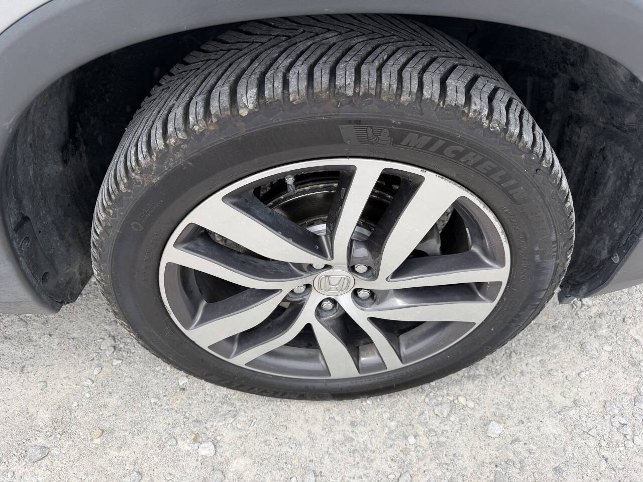 Used 2016 Honda Pilot Touring image 12