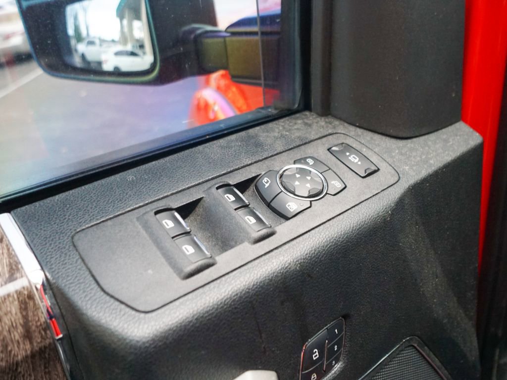 Used 2018 Ford F250 Lariat w/ Lariat Value Package image 18