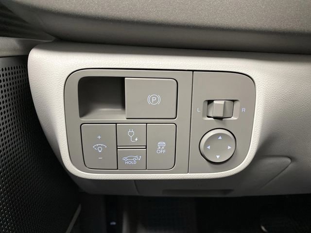 Used 2023 Hyundai Ioniq 6 SEL image 25