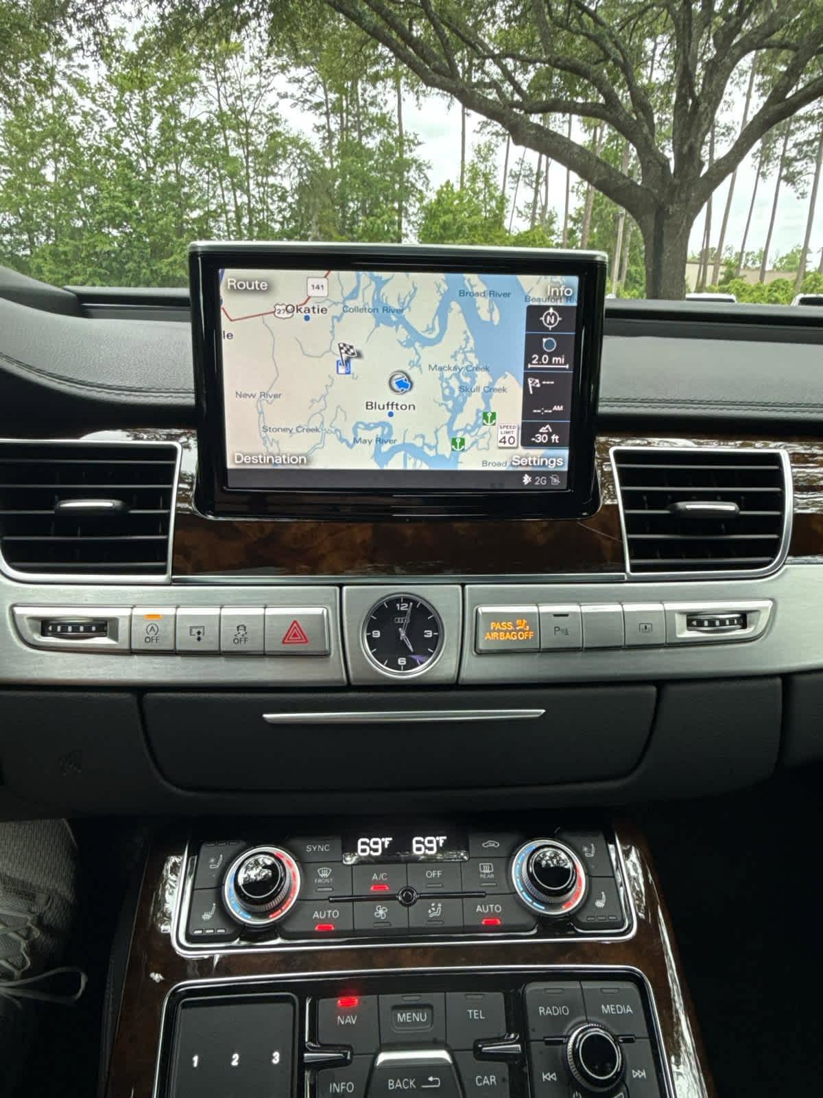 Used 2015 Audi A8 4.0T w/ Luxury Package AWD/4WD image 21