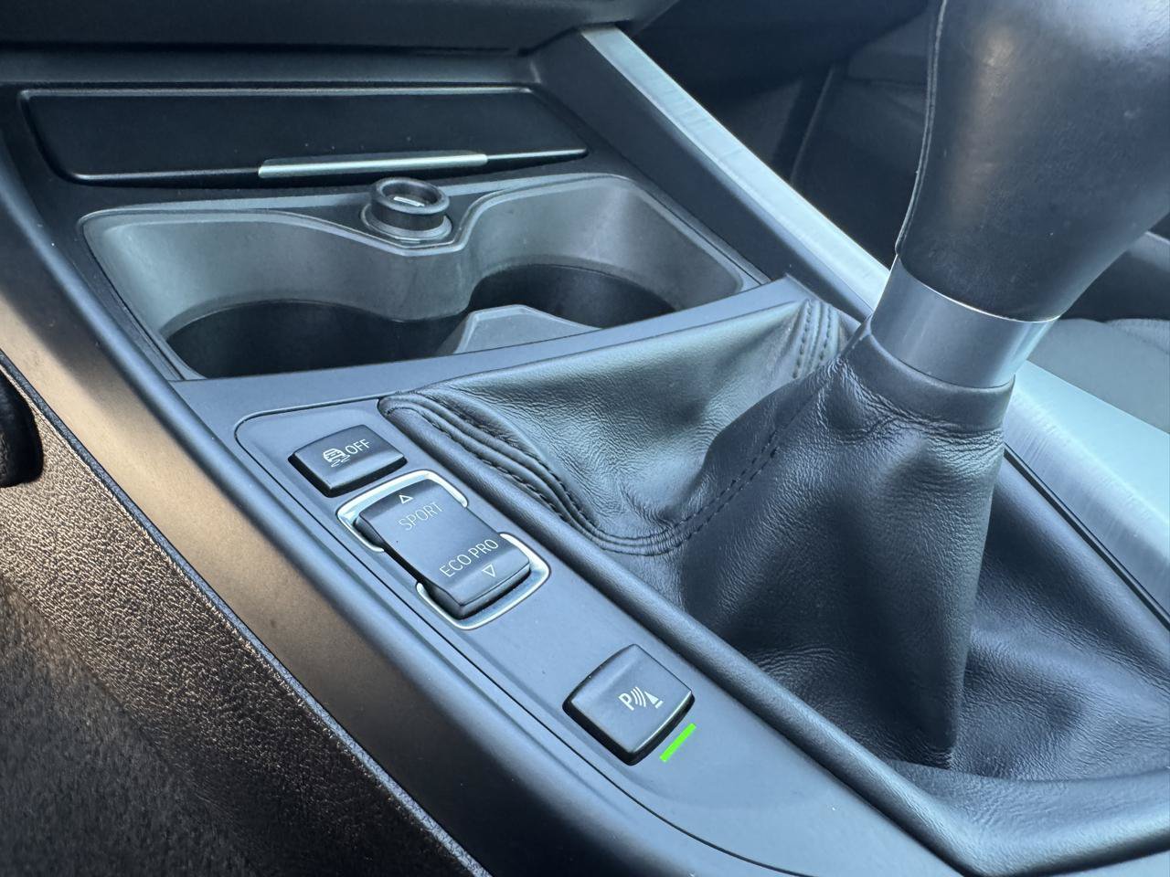 Used 2015 BMW M235i Convertible RWD image 35