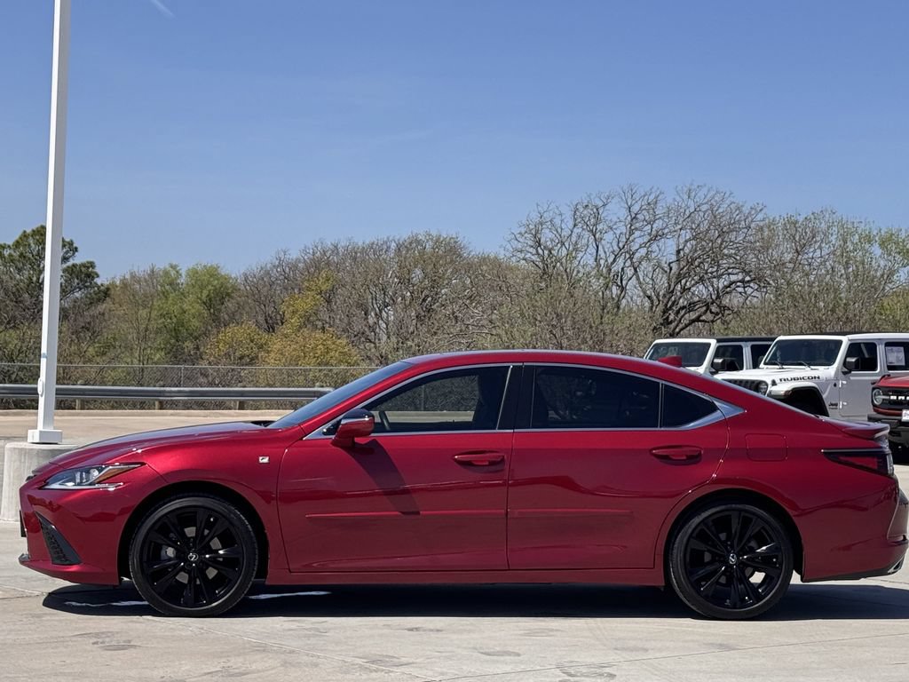 Used 2022 Lexus ES 350 F Sport FWD image 3