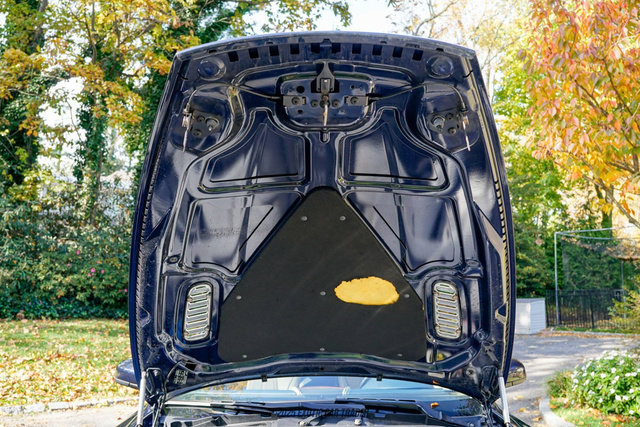 Used 2015 Aston Martin DB9 Volante image 26