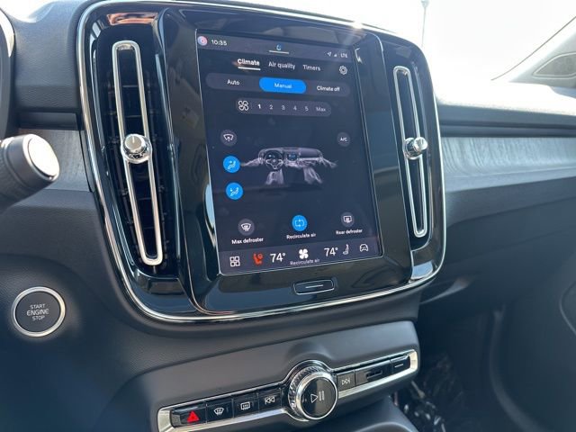 Certified 2023 Volvo XC40 B5 Ultimate w/ Climate Package image 20