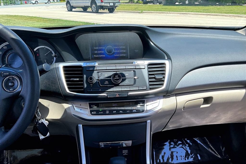 Used 2013 Honda Accord LX image 19