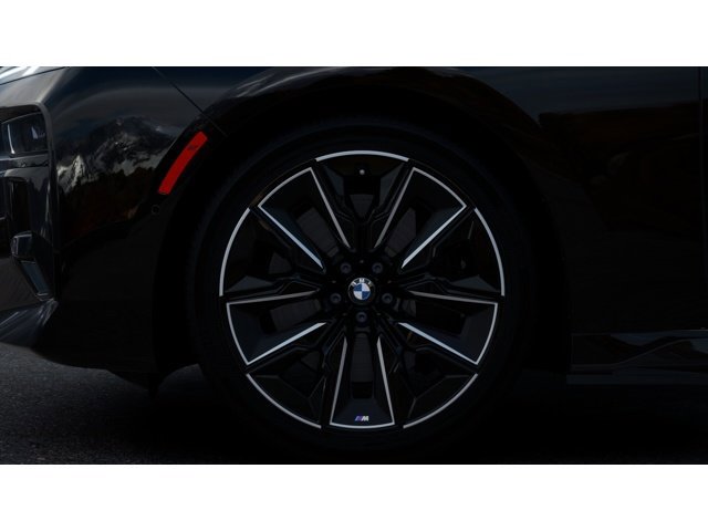 New 2026 BMW i7 eDrive50 w/ M Sport Package RWD image 7