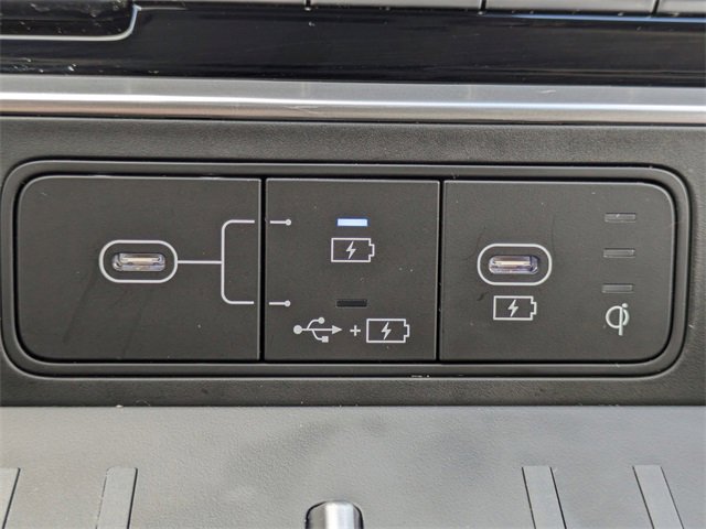 Used 2025 Hyundai Santa Fe SEL image 21