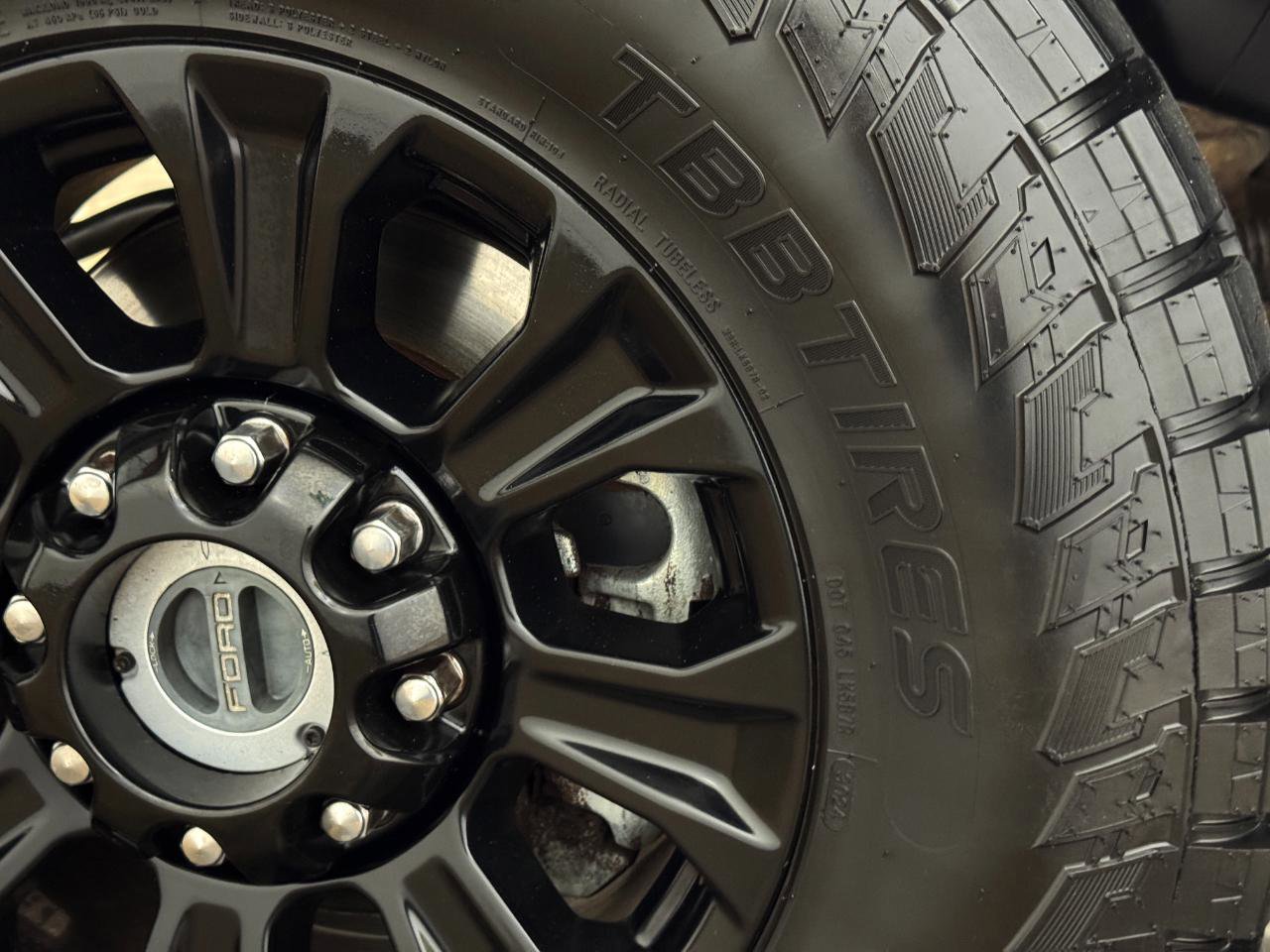 Used 2022 Ford F250 Platinum w/ Tremor Off-Road Package AWD/4WD image 68
