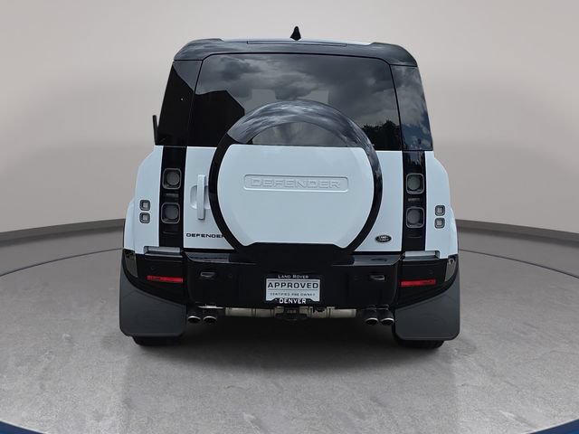 Certified 2023 Land Rover Defender 110 V8 AWD/4WD image 7