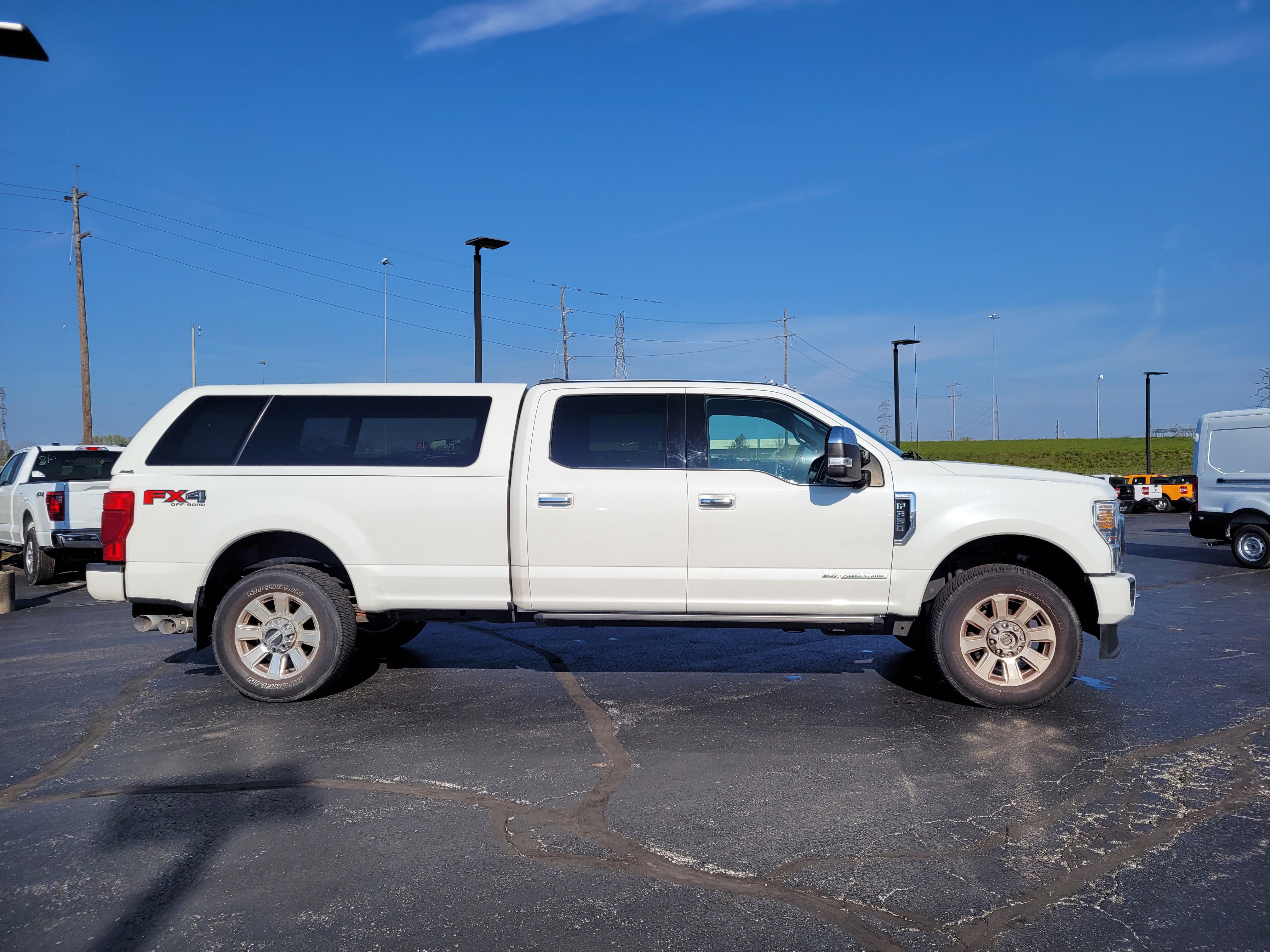 Used 2020 Ford F350 Platinum w/ FX4 Off-Road Package image 2