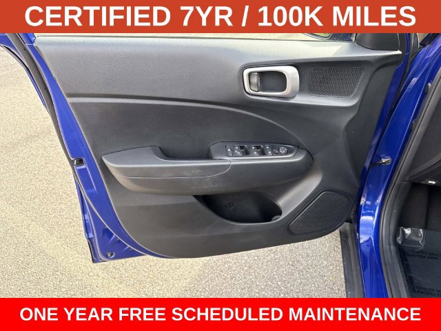 Used 2023 Hyundai Venue SEL FWD image 13
