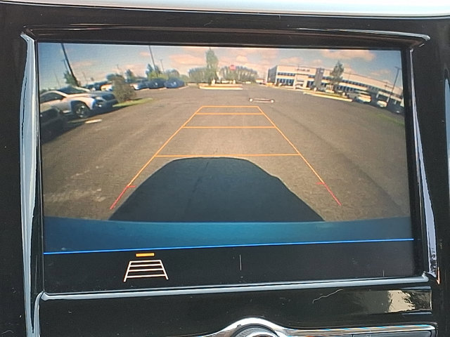 Used 2020 Chevrolet Sonic LT w/ Convenience Package FWD image 19