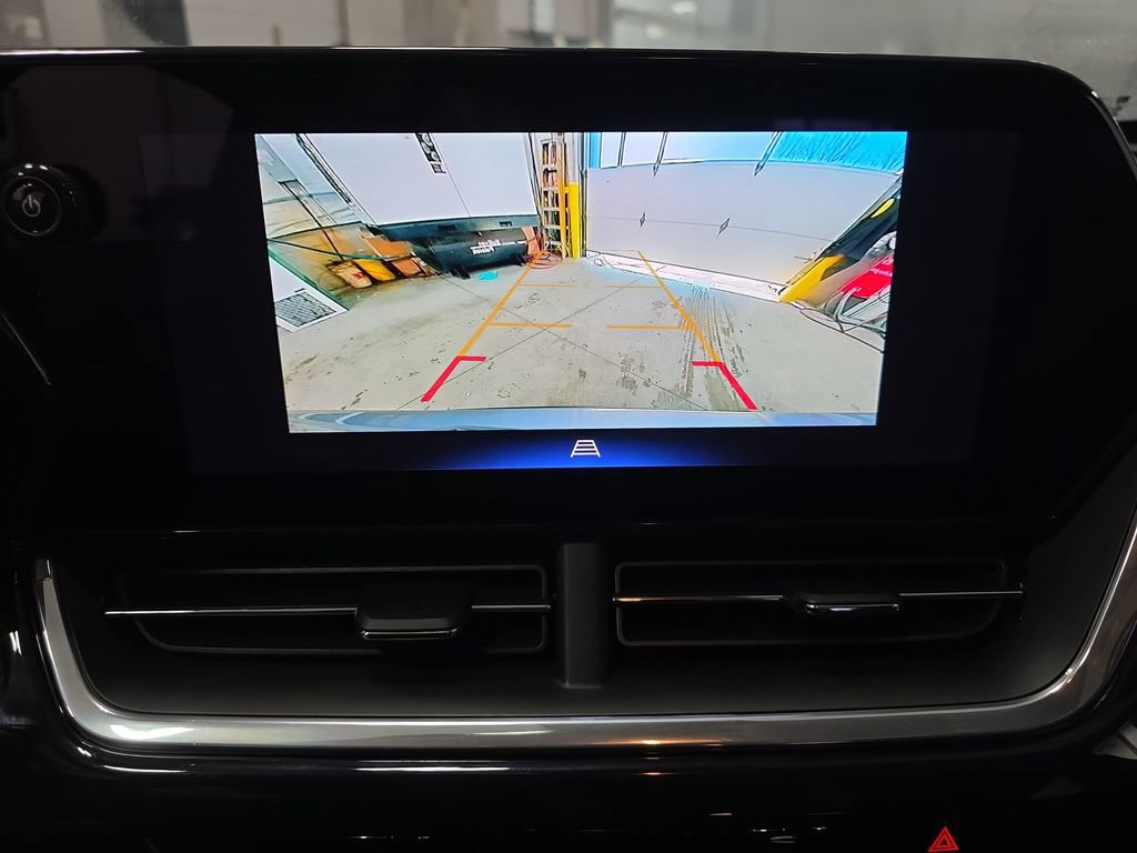 Certified 2024 Chevrolet Trax ACTIV w/ Sunroof Package image 25