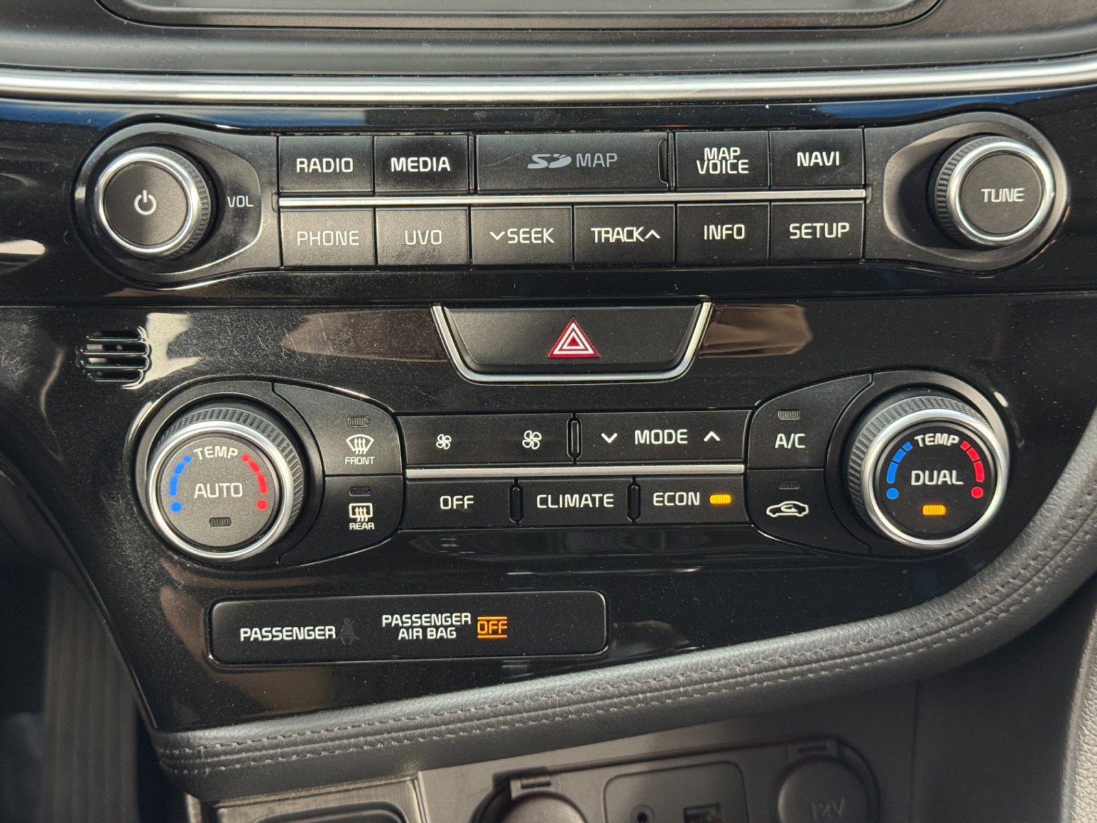 Used 2015 Kia Optima EX image 27