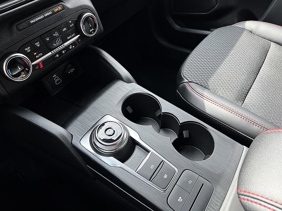 New 2026 Ford Escape ST-Line Select w/ Equipment Group 401A image 18