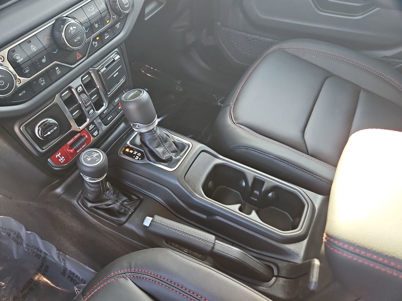 New 2025 Jeep Gladiator Rubicon image 30