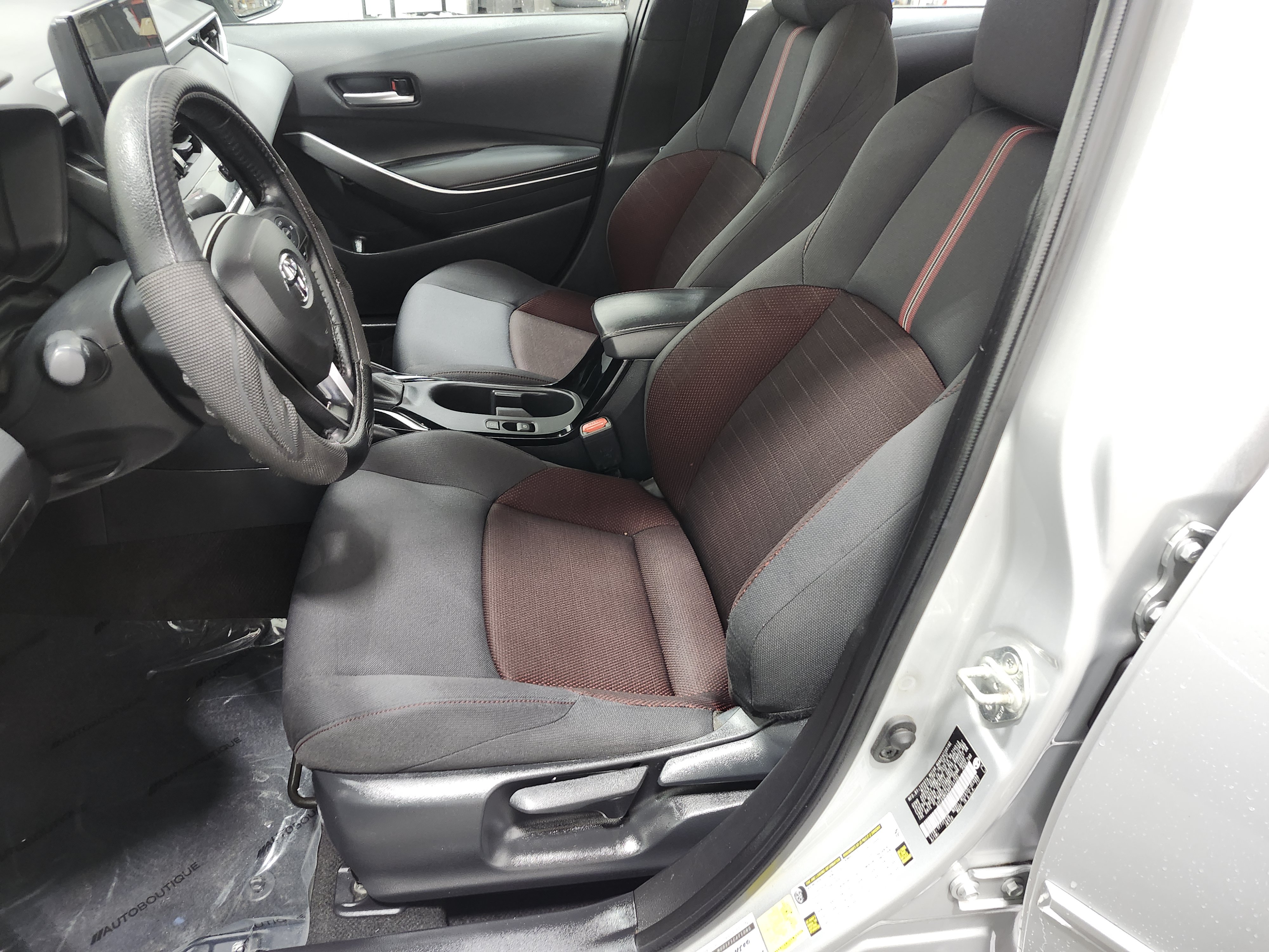 Used 2023 Toyota Corolla SE FWD image 23