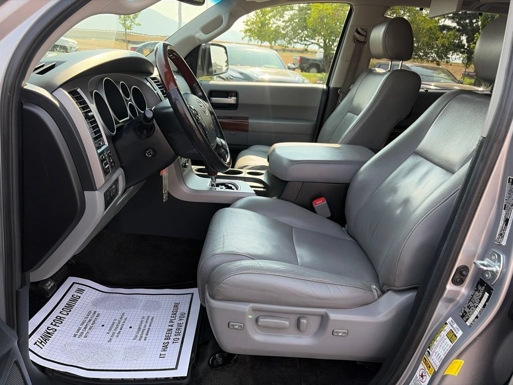 Used 2012 Toyota Sequoia Platinum AWD/4WD image 25