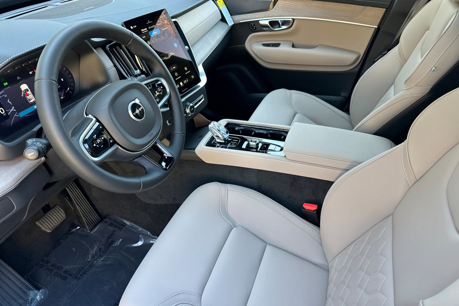 New 2026 Volvo XC90 B5 Plus image 8