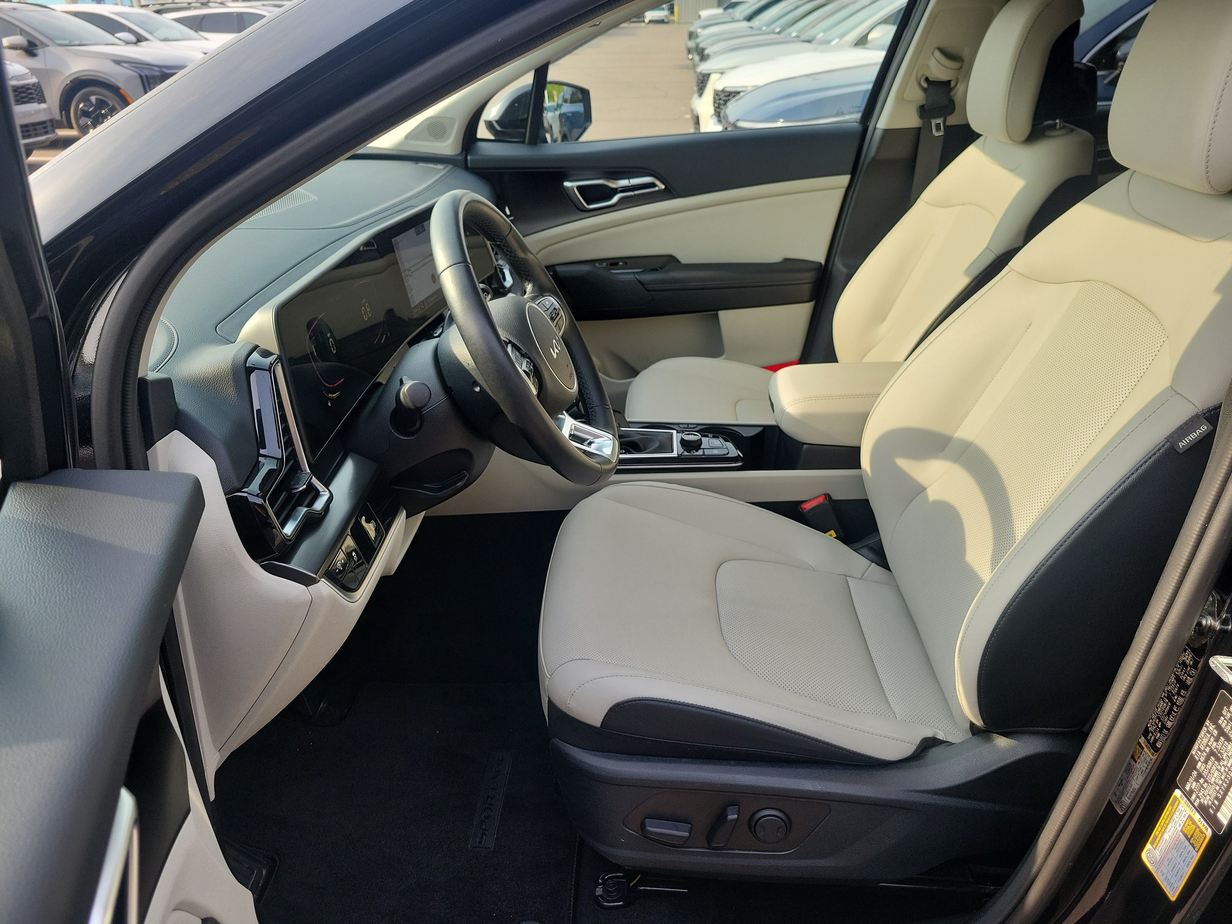 Certified 2024 Kia Sportage EX FWD image 21