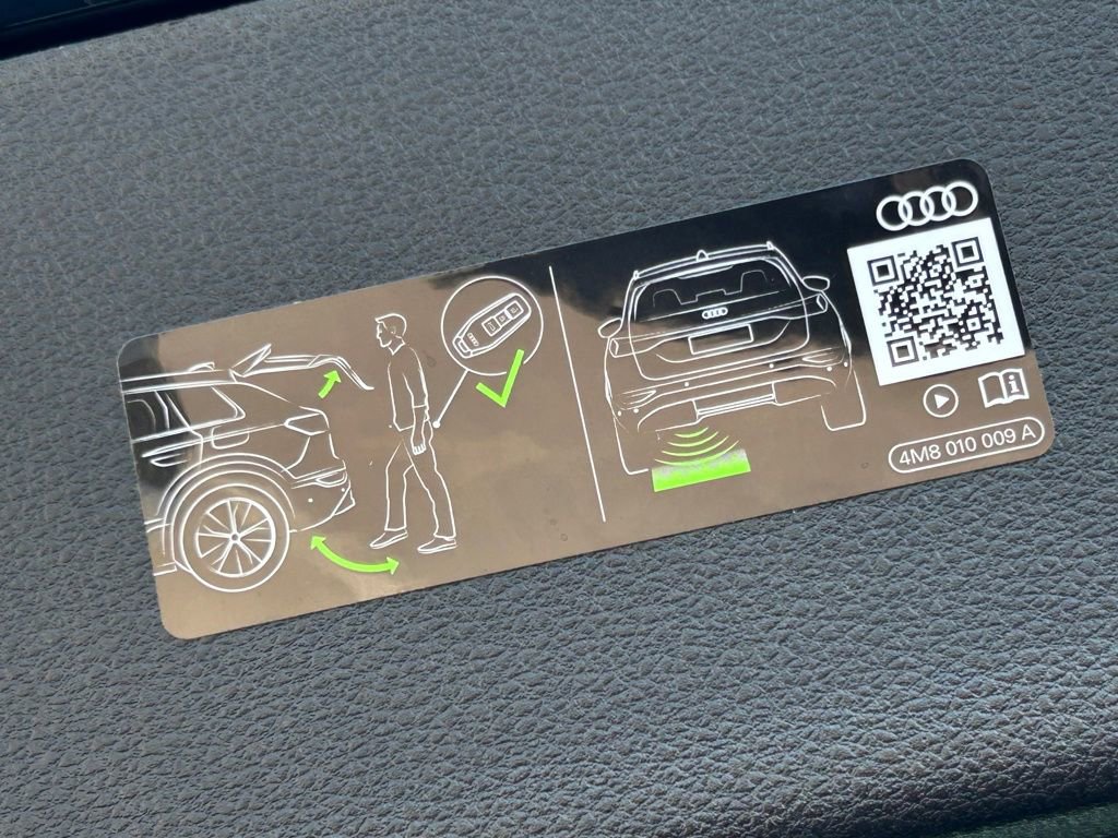 New 2025 Audi Q8 Premium image 65