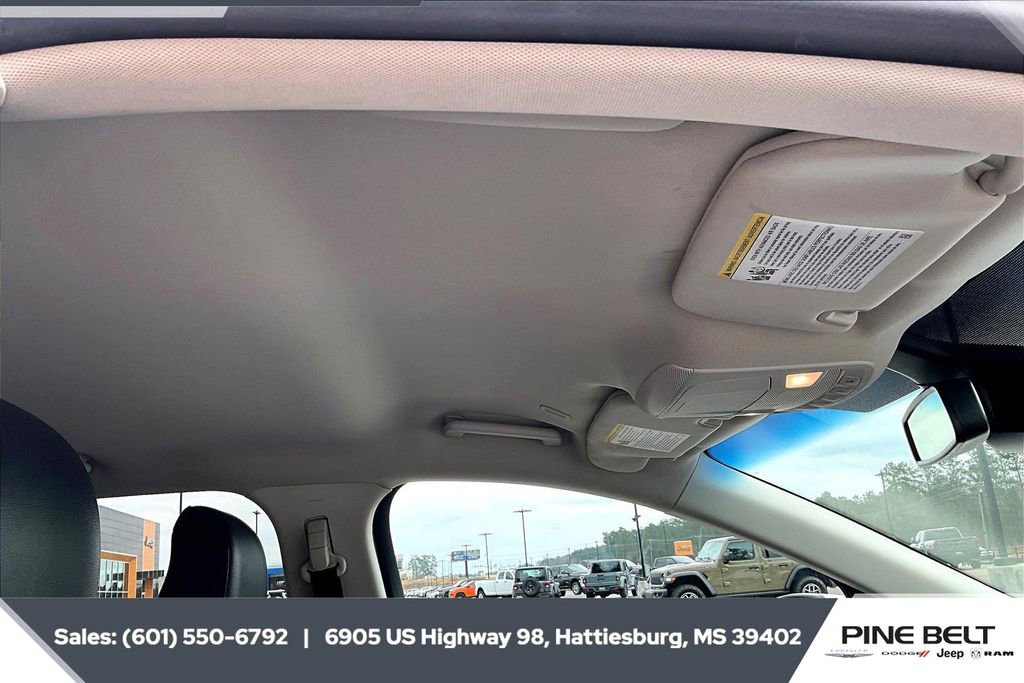 Used 2024 Ford Edge SEL image 16