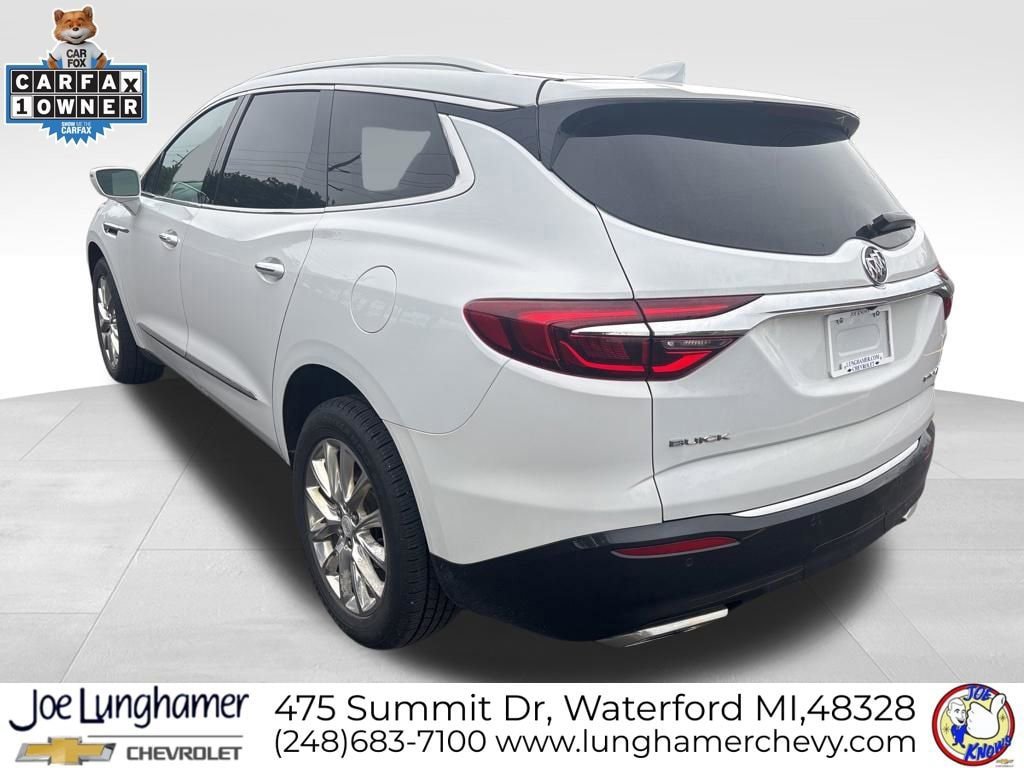 Used 2018 Buick Enclave Essence AWD/4WD image 6