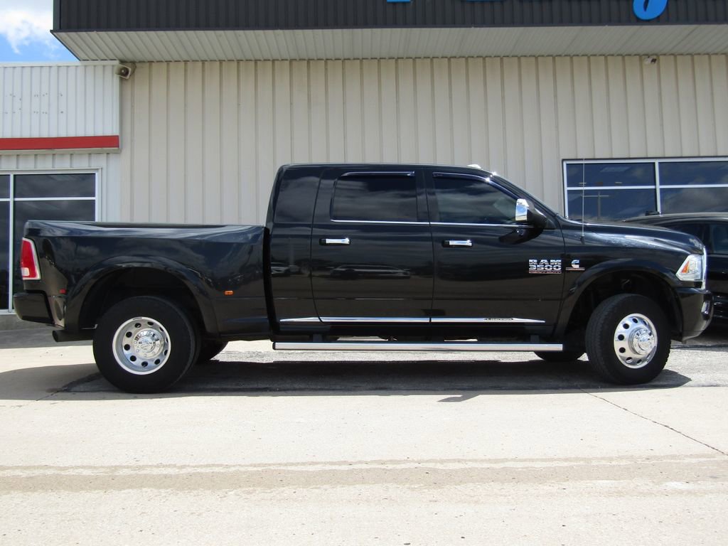 Used 2017 RAM 3500 Laramie Longhorn AWD/4WD image 2