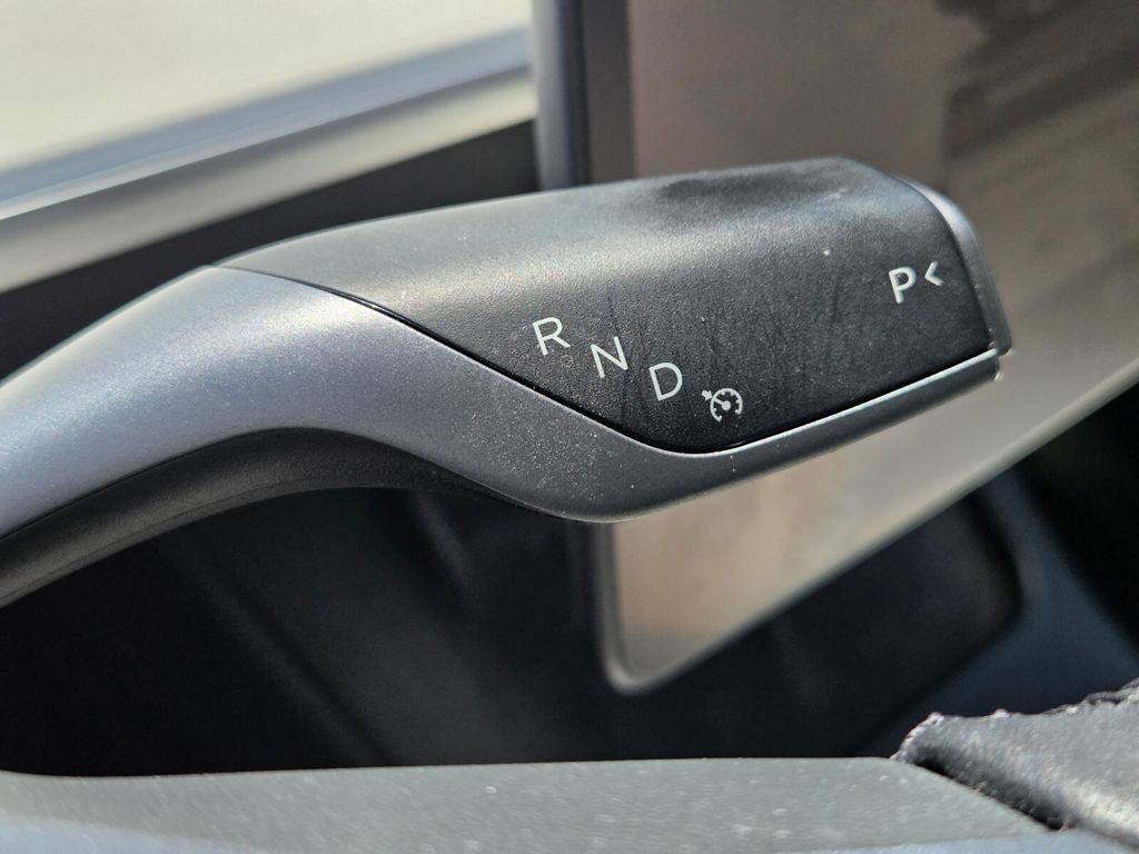 Used 2023 Tesla Model Y Long Range AWD/4WD image 22