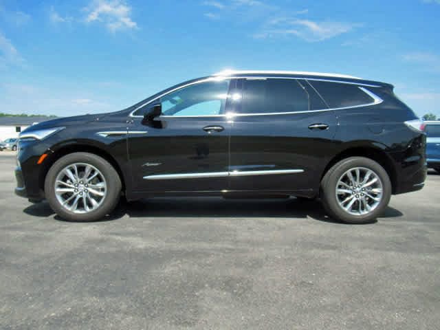 Used 2024 Buick Enclave Avenir w/ Avenir Technology Package image 2