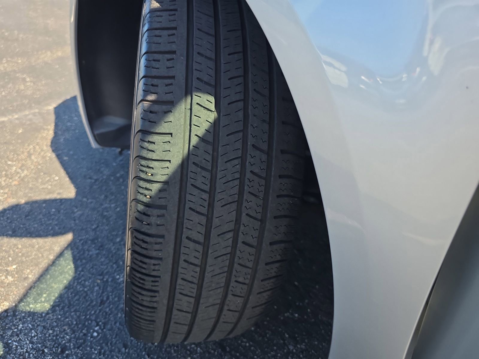 Used 2019 Chevrolet Sonic LT w/ Convenience Package FWD image 28