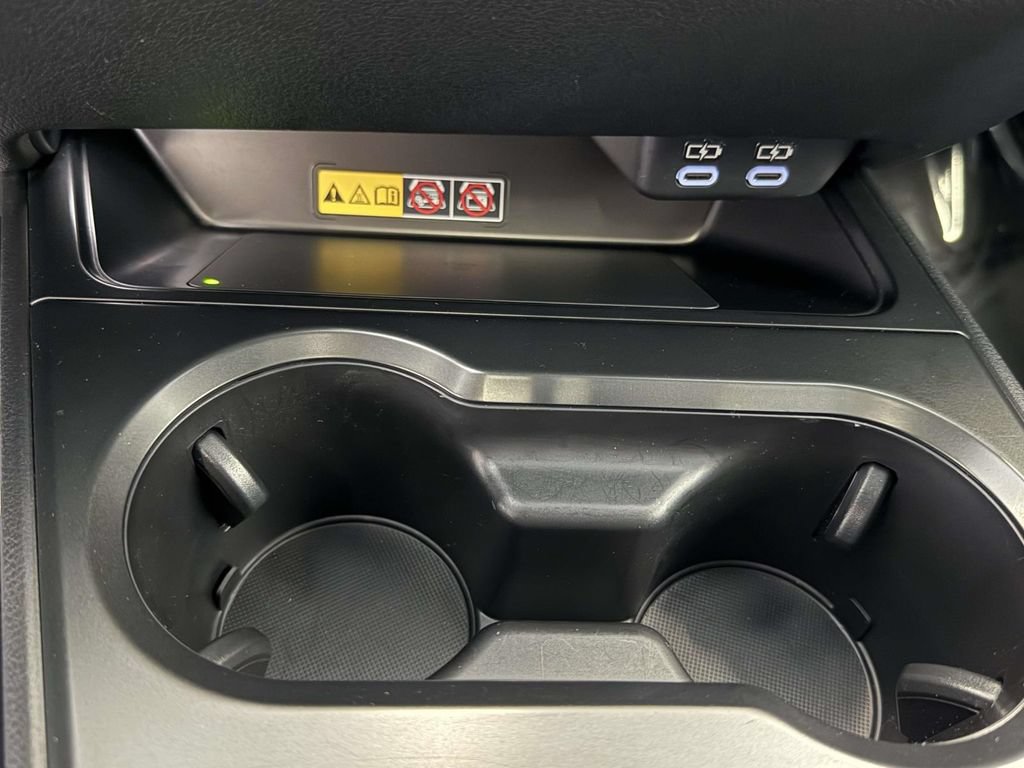 Used 2025 Lexus UX 300h AWD w/ Accessory Package (Z1) image 23