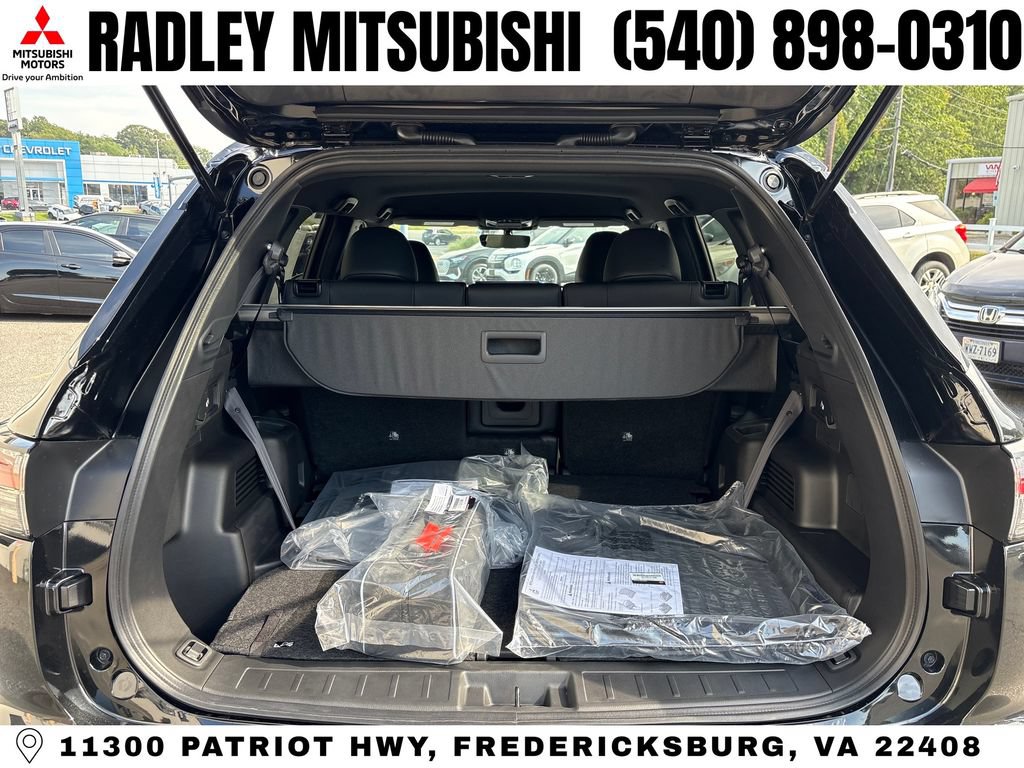 New 2026 Mitsubishi Outlander LE AWD/4WD image 13