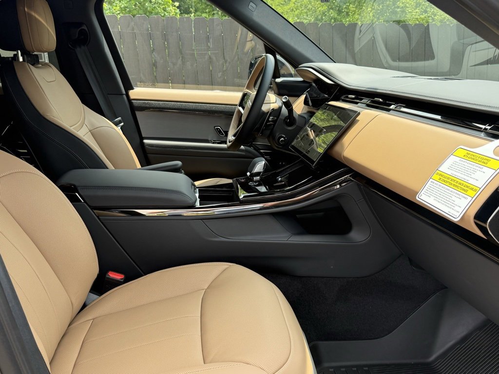 New 2025 Land Rover Range Rover Sport Dynamic SE image 12