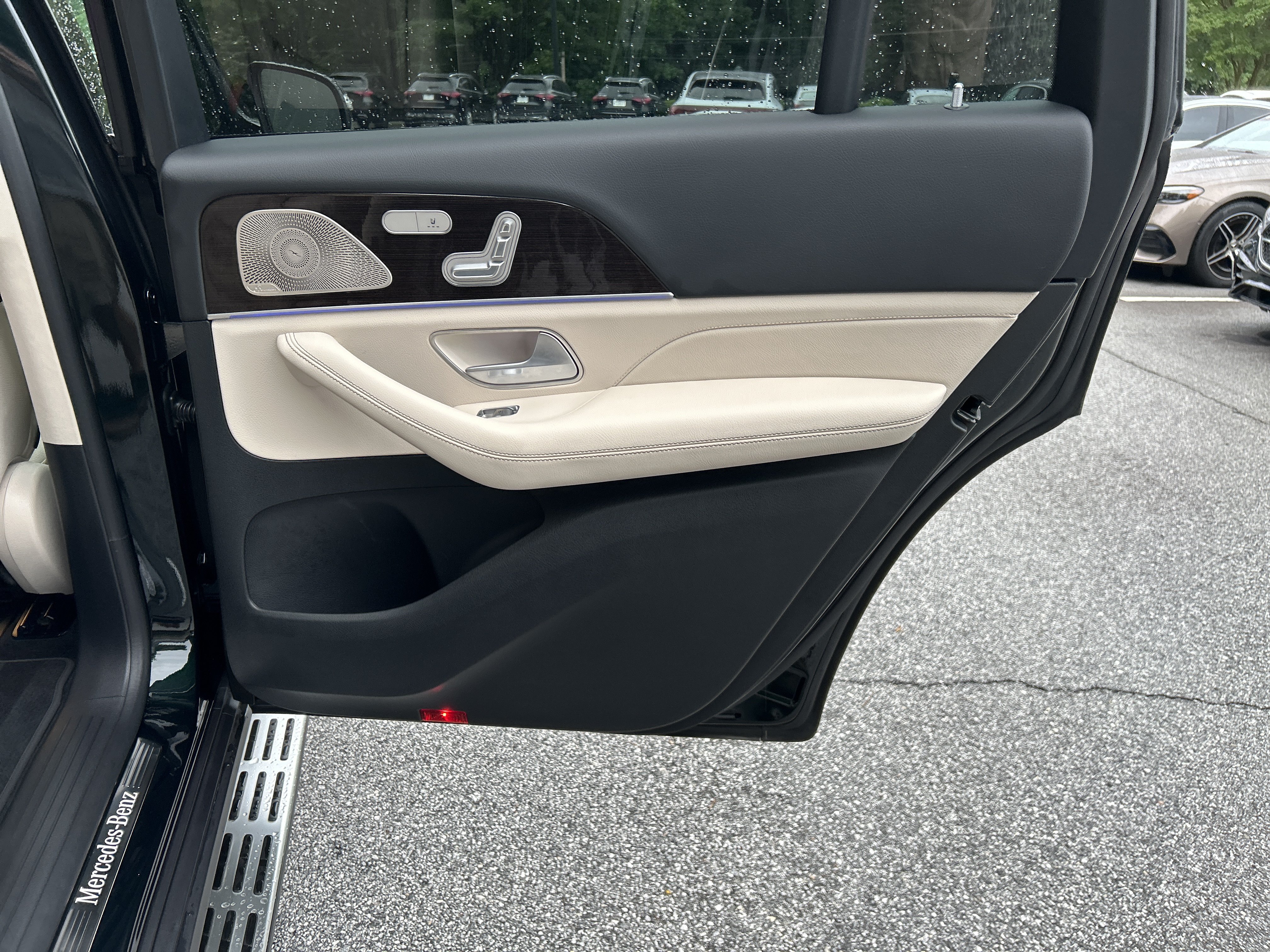 Certified 2025 Mercedes-Benz GLS 580 4MATIC image 46