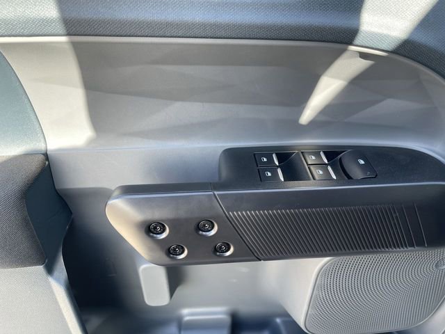 New 2025 Ford Maverick XL image 13