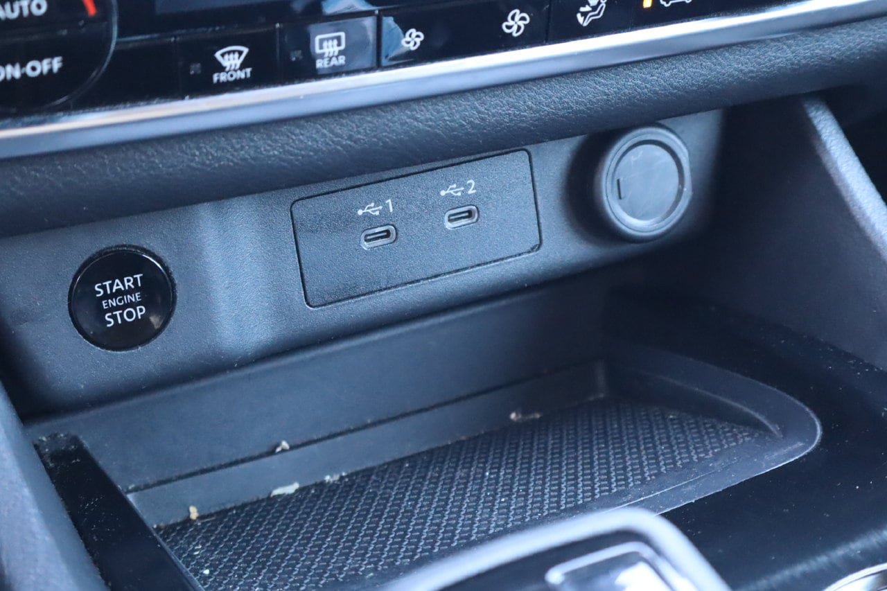 Used 2024 Nissan Rogue SV FWD image 24